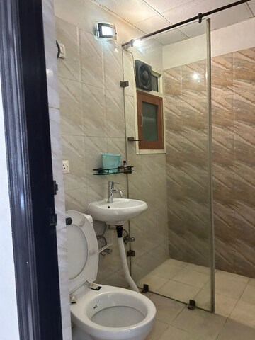 Bathroom in 2.5 BHK Apartment at Antriksh Golf View, Sector 78 – for Rent