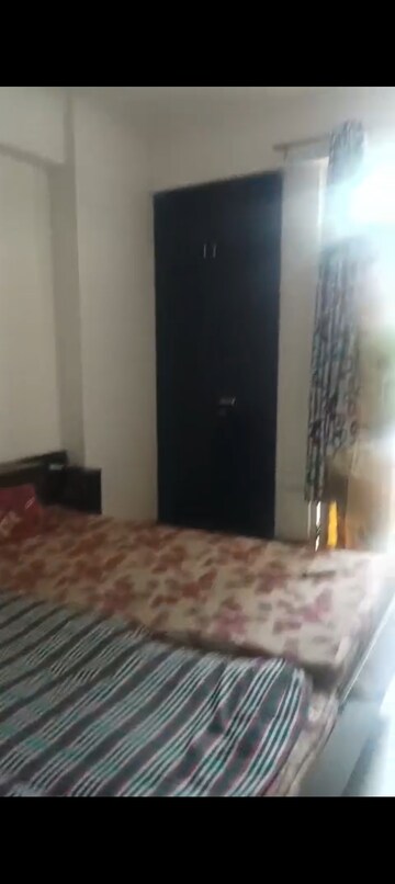 Bedroom in 2.5 BHK Apartment at Gaur City 5th Avenue, Sector 4 Greater Noida – for Rent