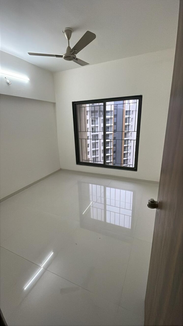 Room, kohinoor-shangrila 2 Bedroom 809 Sq.Ft. Apartment In Pimpri Pune 9096494