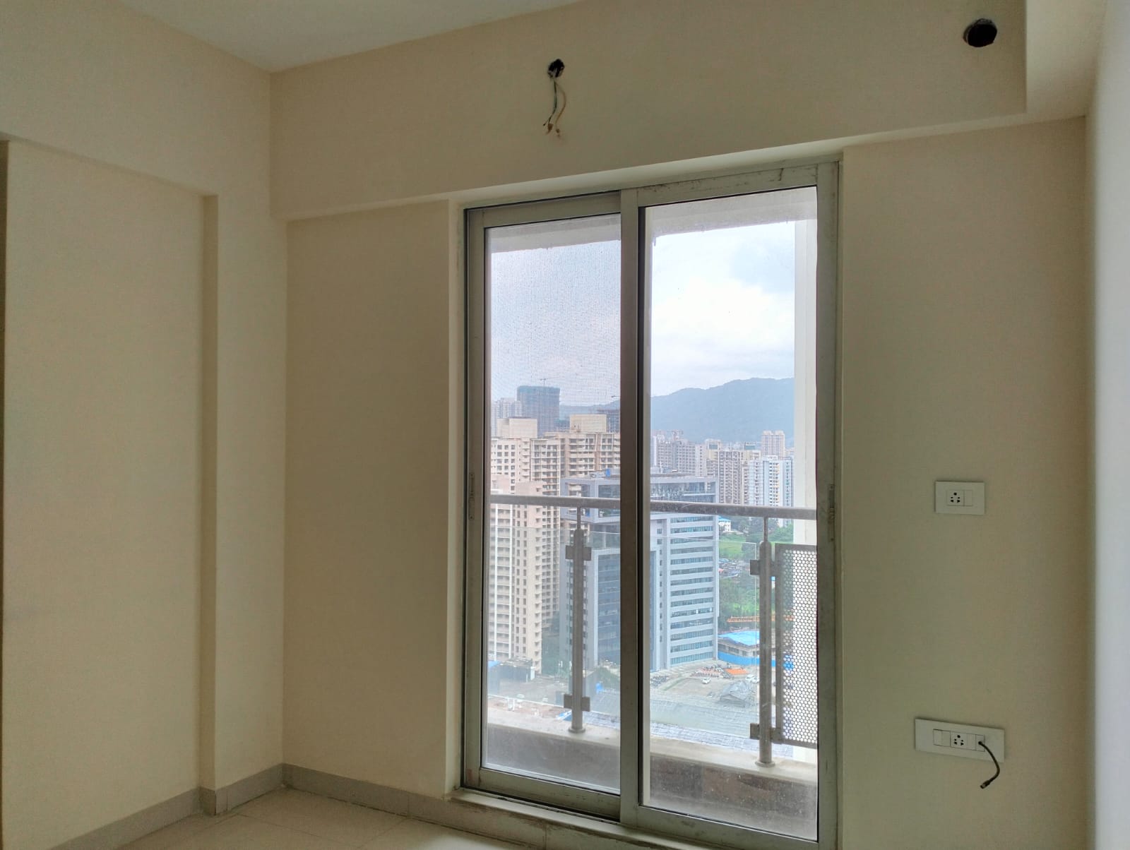 3 BHK Apartment For Rent in Ashar Sapphire