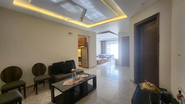 Living Room in 2 BHK Builder Floor at Sector 34 – for Rent