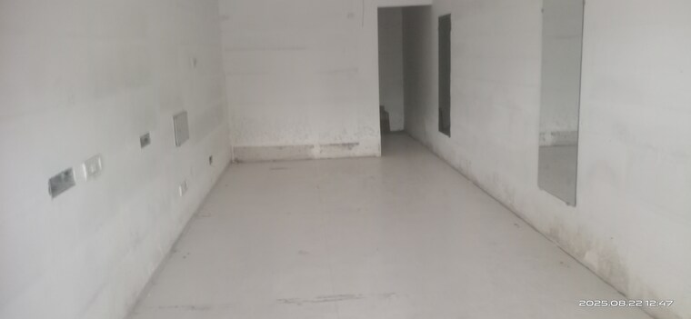 Room, race course Commercial Office Space 2400 Sq.Ft. In Race Course Vadodara 9096502