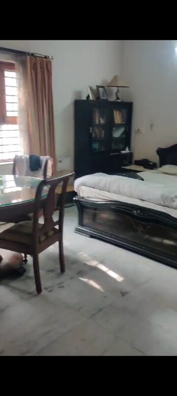 Gym in 2 BHK Independent House at Sector 21c – for Rent
