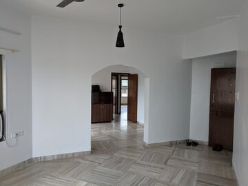 2 BHK Apartment For Rent in Krishnamai Apartments, Worli