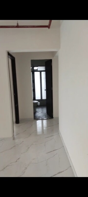 Room in 2 BHK Apartment at Anubhav CHS Mulund, Mulund West – for Rent