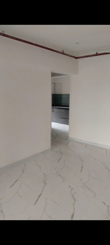 Room in 2 BHK Apartment at Anubhav CHS Mulund, Mulund West – for Rent