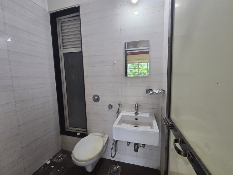 Bathroom, sheth-fiona 1 Bedroom 650 Sq.Ft. Apartment In Pokhran Road No Two Thane 9096546