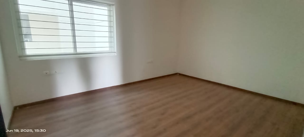 3 BHK + Pooja Room 1650 Sq.Ft. Apartment in Rajapushpa Regalia