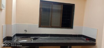 Furnished Amenities in 1 BHK Apartment at Mulund East – for Rent