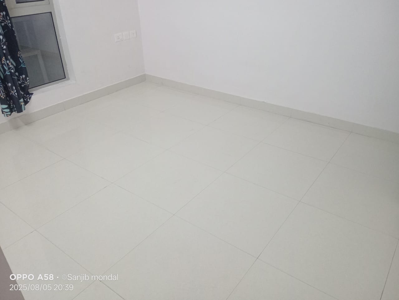 2 BHK + Servant Room Apartment For Sale in Siddha Town