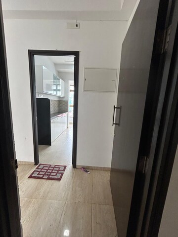 Room in 2 BHK Apartment at CCI Rivali Park, Borivali East – for Rent