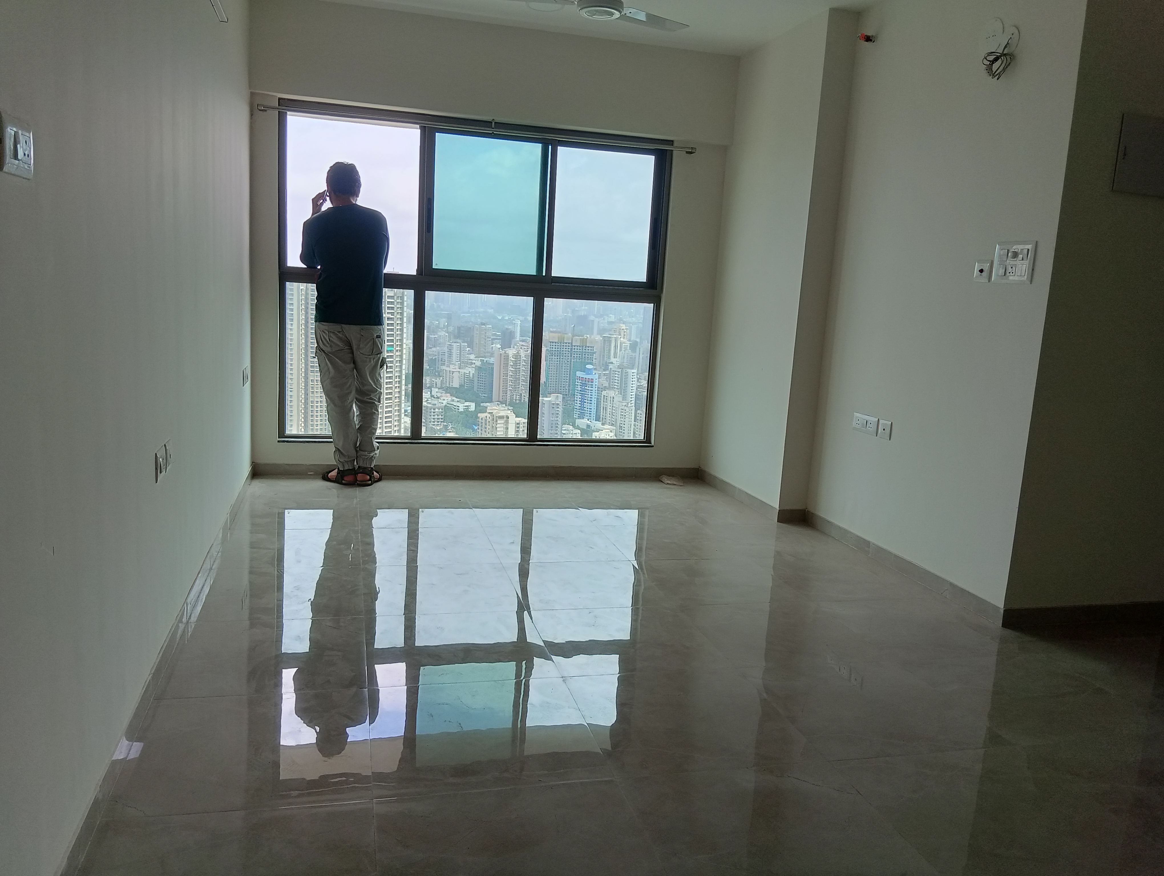 2 BHK + Pooja Room Apartment For Rent in Sheth Irene