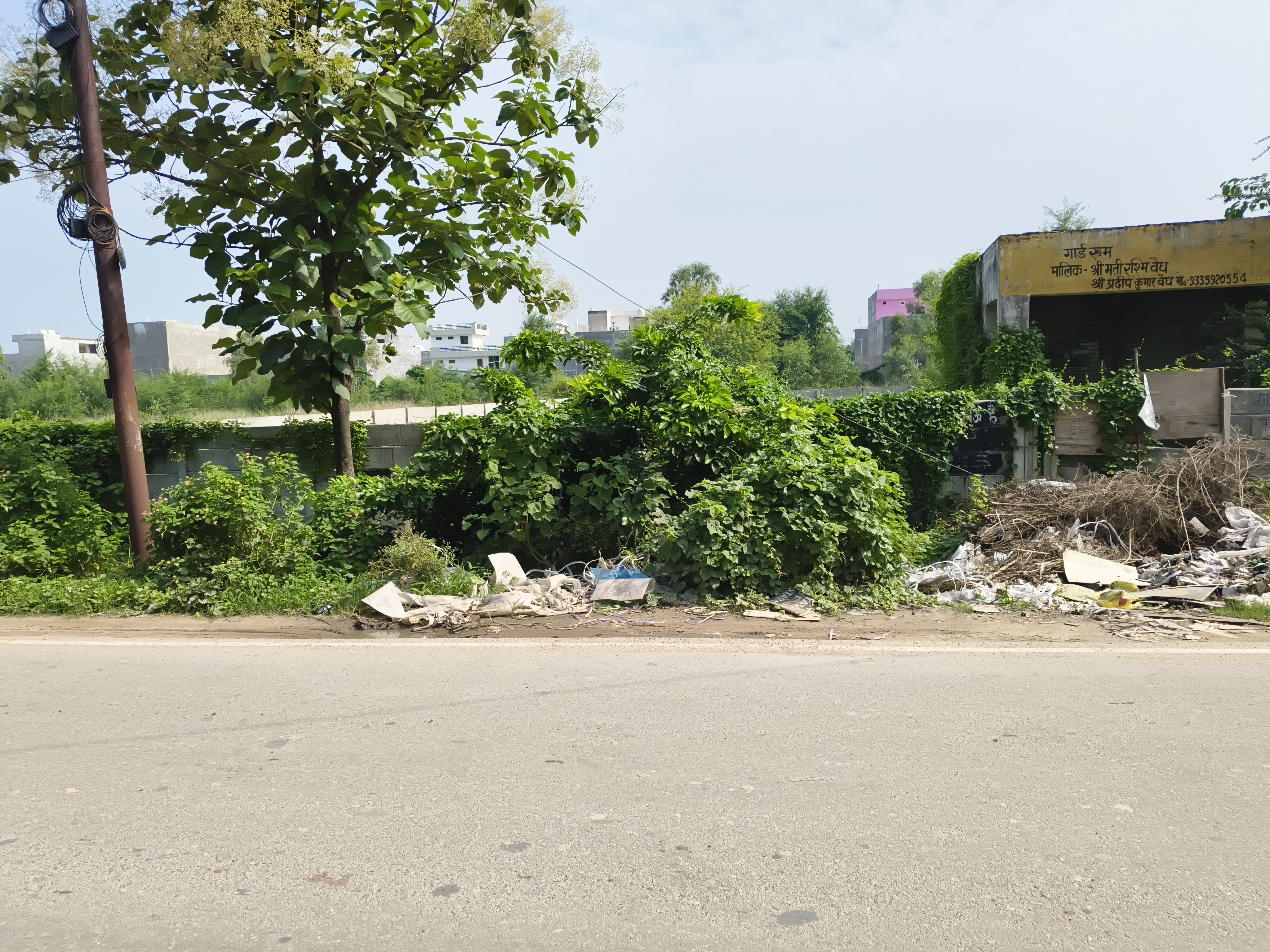 Plot For Sale in Ratan Khand 