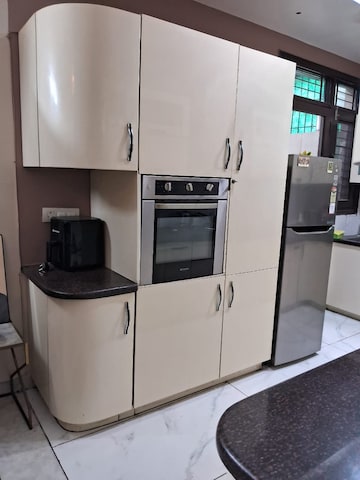 Kitchen in 3 BHK Builder Floor at Unitech South City II, Sector 50 – for Rent