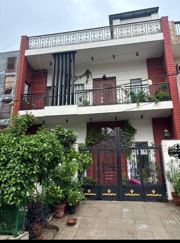6 BHK Independent House – Exterior View View at Sector 11 - for Sale