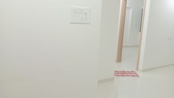 Room in 1 BHK Apartment at Kohinoor Viva City, Dhanori – for Rent