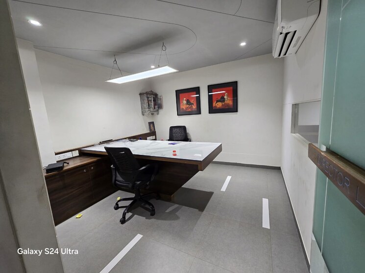 Team Area, ajwa road Commercial Office Space 1400 Sq.Ft. In Ajwa Road Vadodara 9096583
