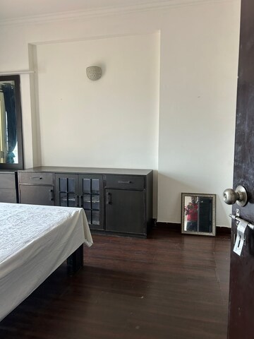 2.5 BHK Apartment For Rent in Antriksh Golf View, Sector 78