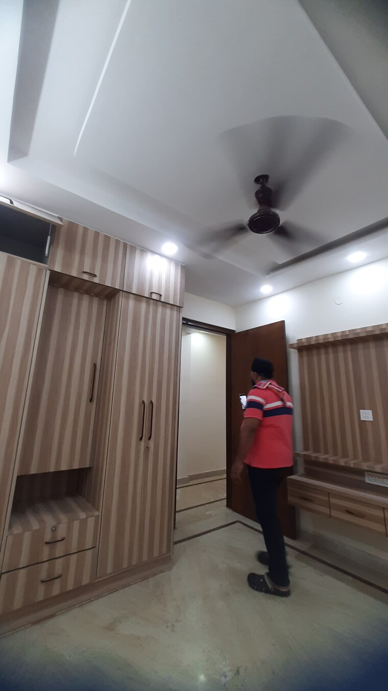 undefined, hari nagar 2 Bedroom 100 Sq.Yd. Builder Floor In Hari Nagar Delhi 9096607