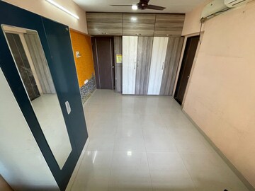 Building Lobby in 3 BHK Apartment at Ekta Meadows, Borivali East – for Sale