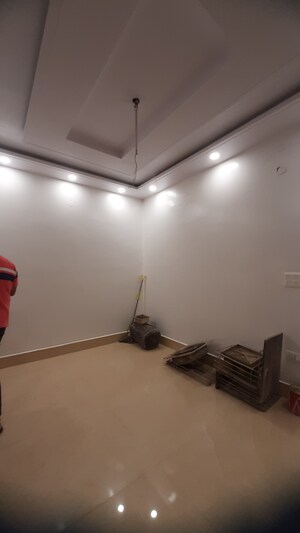 Furnished Amenities in 2 BHK Builder Floor at Hari Nagar – for Sale