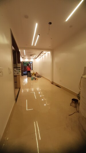 Furnished Amenities in 2 BHK Builder Floor at Hari Nagar – for Sale