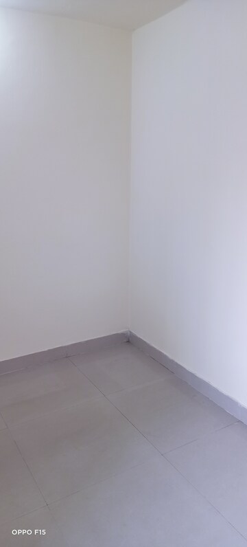 Room in 2 BHK Builder Floor at GNDA Flats, Zeta I Greater Noida – for Rent