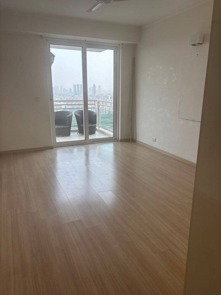 Room, dlf-park-place 4 Bedroom 2677 Sq.Ft. Apartment In Sector 54 Gurgaon 9096635