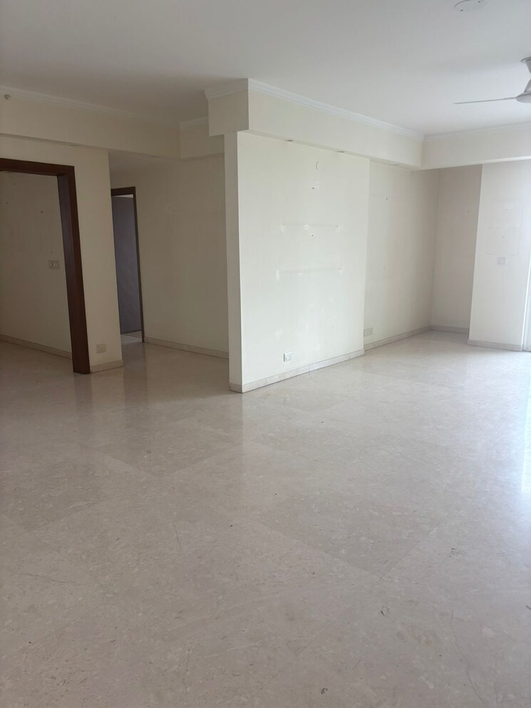 Room, dlf-park-place 4 Bedroom 2677 Sq.Ft. Apartment In Sector 54 Gurgaon 9096635