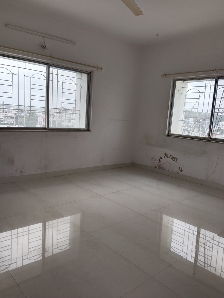 Room, kubera-gulshan 3 Bedroom 1250 Sq.Ft. Apartment In Aundh Pune 9096643