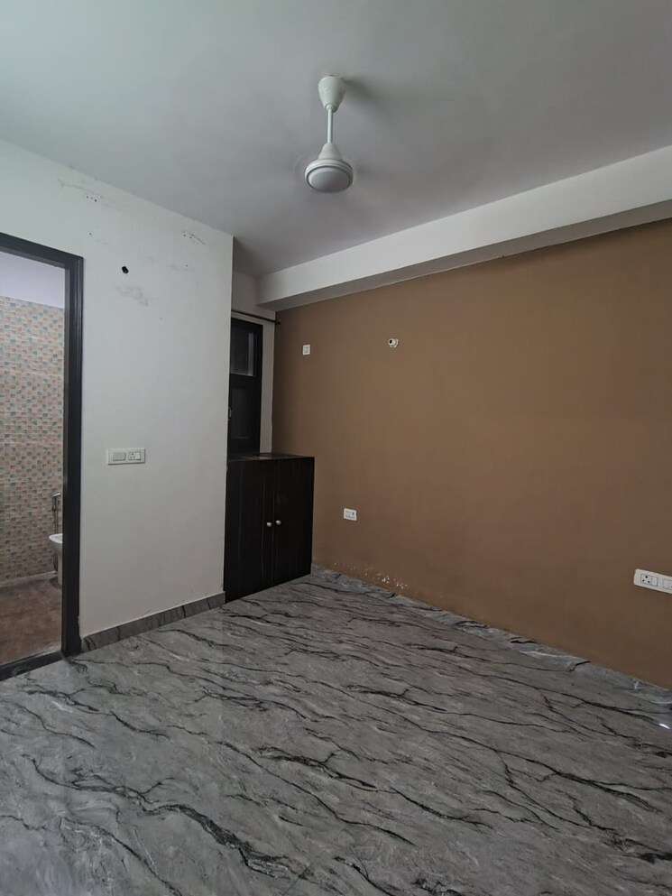Room, malviya nagar 2 Bedroom 1800 Sq.Ft. Builder Floor In Malviya Nagar Delhi 9096646