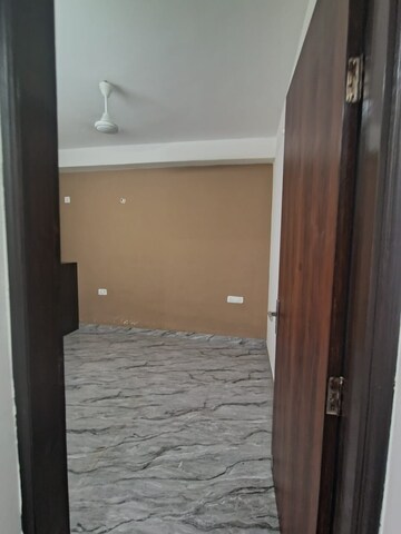 Room in 2 BHK Builder Floor at Malviya Nagar – for Rent