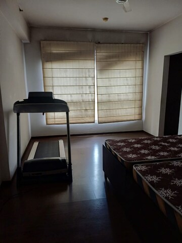 Kitchen in 4 BHK Apartment at Emaar The Palm Springs, Sector 54 – for Rent