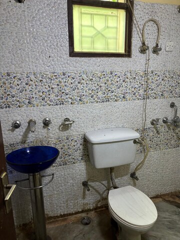 Bathroom in 2 BHK Builder Floor at Sector 45 – for Rent