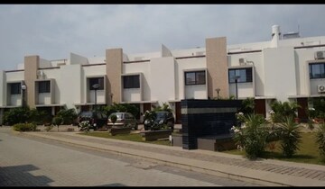 4 BHK Apartment For Rent in Ganesh Baba Nagar