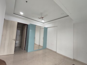 Room in 3 BHK Apartment at Adani Ten BKC, Bandra East – for Rent