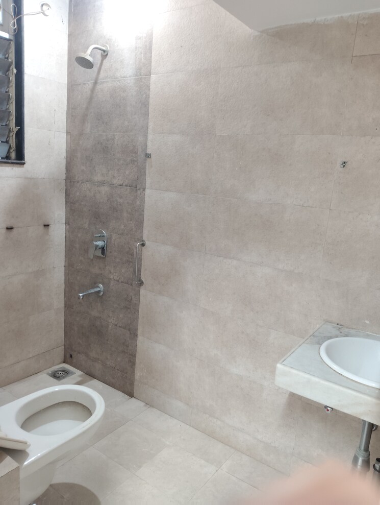 Bathroom, pestom-sagar-colony 3 Bedroom 980 Sq.Ft. Apartment In Chembur Mumbai 9096683