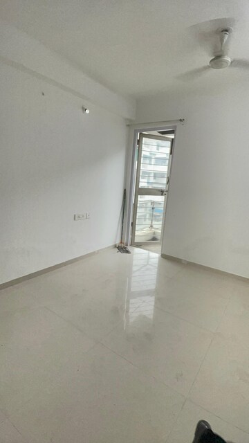 Room in 2 BHK Apartment at Gayatree LandMark Phase 1, Thergaon – for Rent