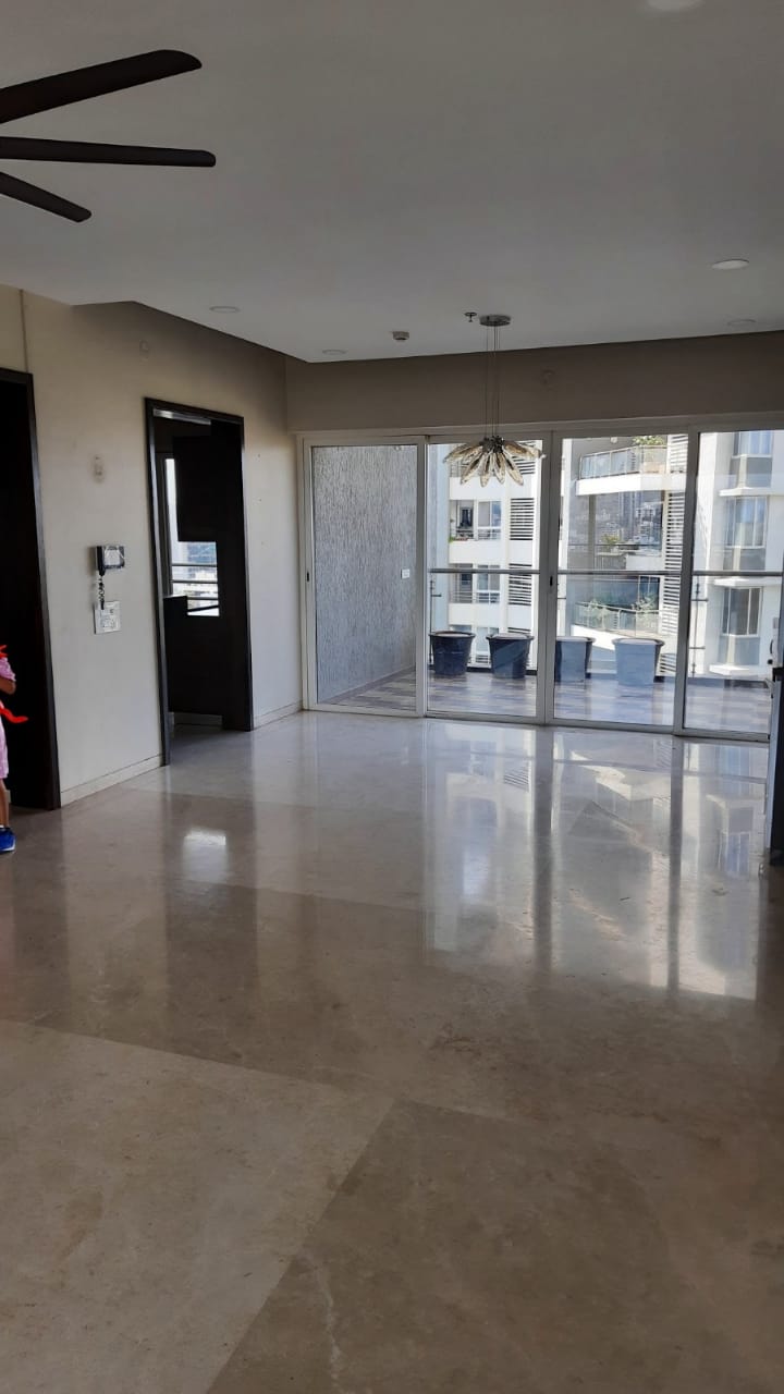 3 BHK + Servant Room 2200 Sq.Ft. Apartment in Pride Purple Park Grandeur