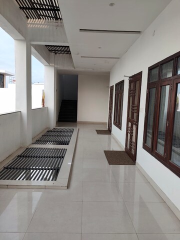 Bedroom in  Office Space at Gomti Nagar – for Rent