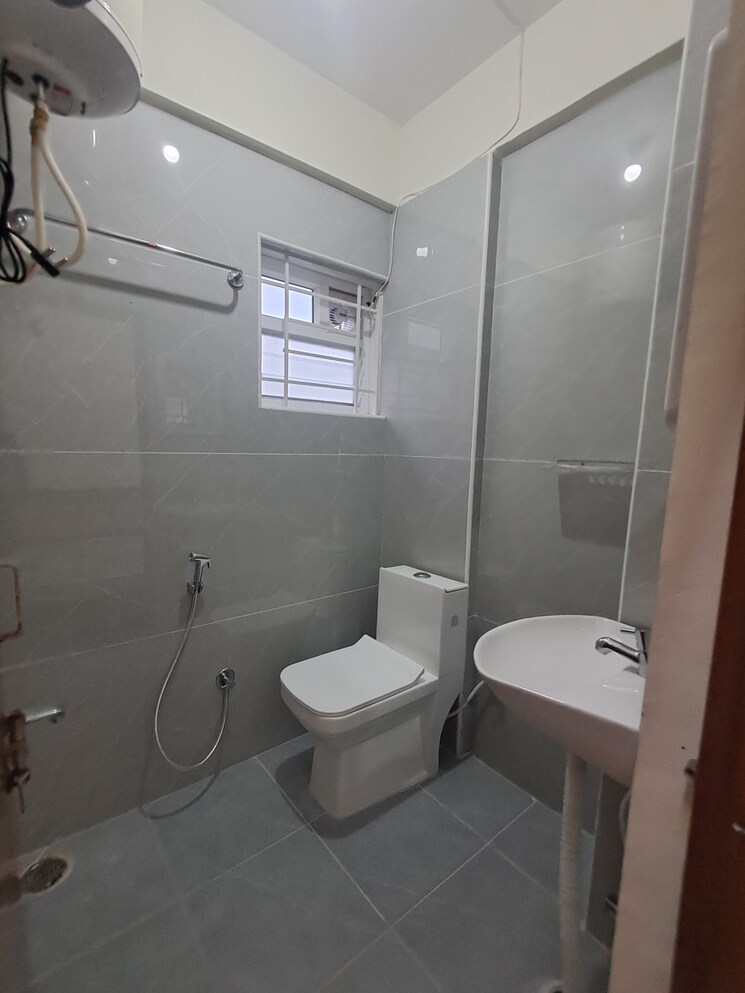 Attached Bathroom, koramangala 1 Bedroom 500 Sq.Ft. Builder Floor In Koramangala Bangalore 9096702
