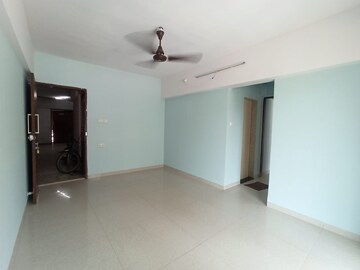 Room in 2 BHK Apartment at Sunrise Glory, Shilphata – for Rent