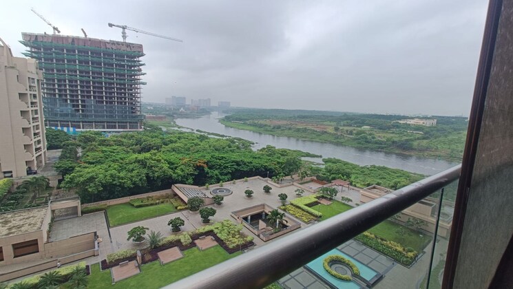 Garden, panchshil-towers 4 Bedroom 2281 Sq.Ft. Apartment In Kharadi Pune 9096729