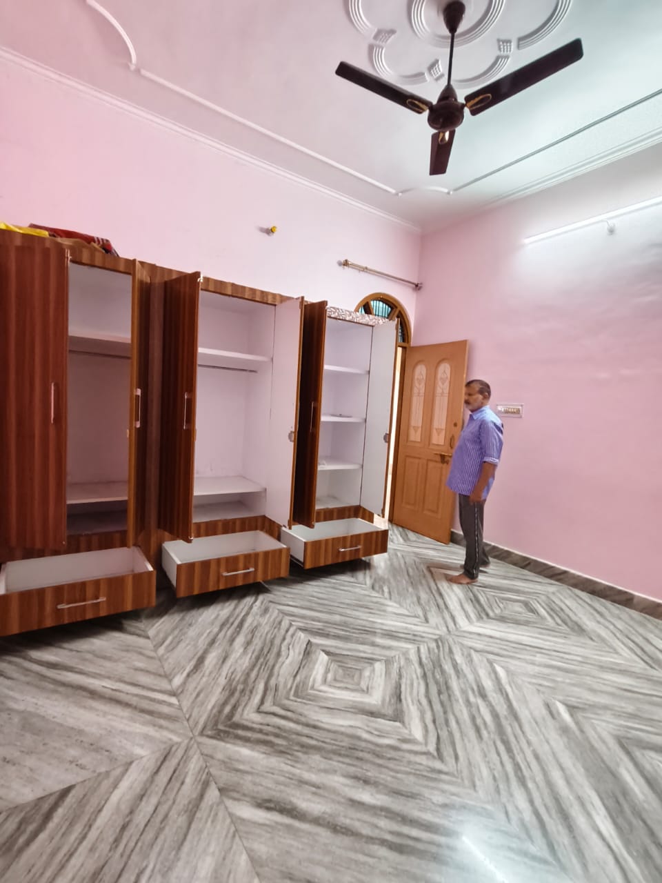 2 BHK + Pooja Room Independent House For Rent in Gomti Nagar