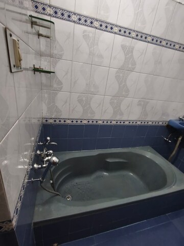 Furnished Amenities in 2 BHK Independent House at Gomti Nagar – for Rent