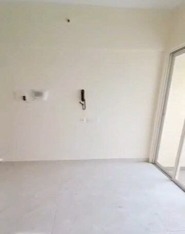 Room in 2 BHK Apartment at Sunrise Glory, Shilphata – for Rent