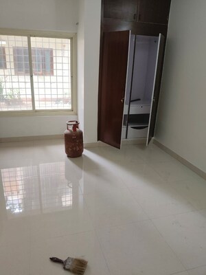 Room in 1 BHK Apartment at Dwarka – for Sale