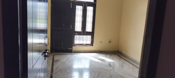 Room in 2 BHK Independent House at Gomti Nagar – for Rent