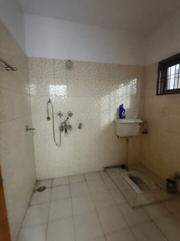 Bathroom in 2 BHK Independent House at Gomti Nagar – for Rent