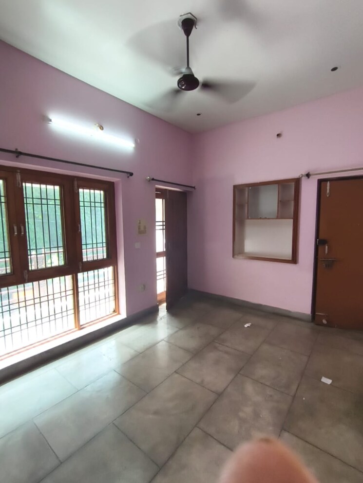 Room, gomti nagar 2 Bedroom 1250 Sq.Ft. Independent House In Gomti Nagar Lucknow 9096769
